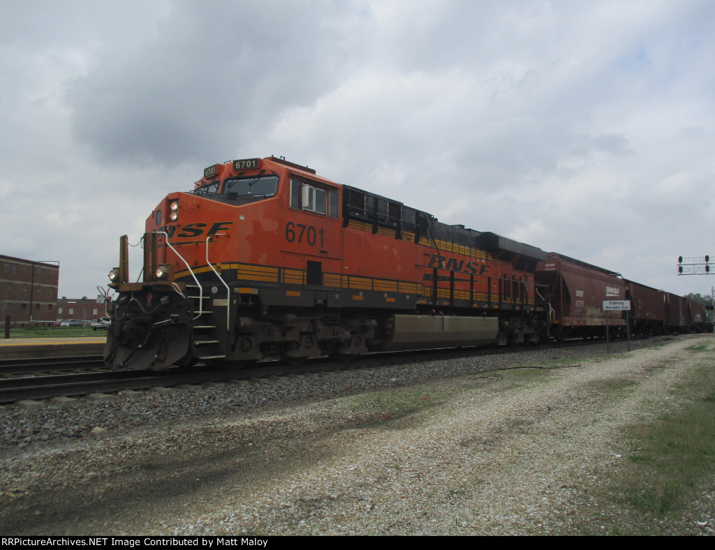 BNSF 6701